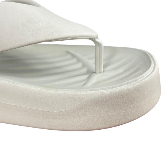 Crocs Getaway Platform Sandals Rubber Slip On Comfort Shoes Thongs Flip Flops 10 - Picture 2 of 16